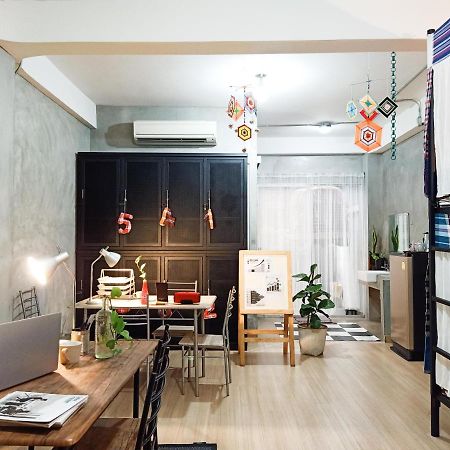 Five Stars Ratchada 19 Hostel Bangkok Luaran gambar