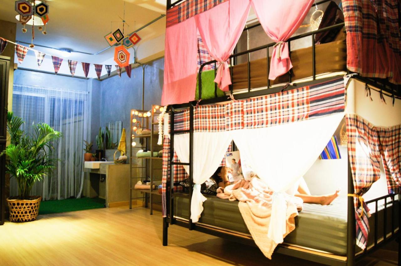 Five Stars Ratchada 19 Hostel Bangkok Luaran gambar