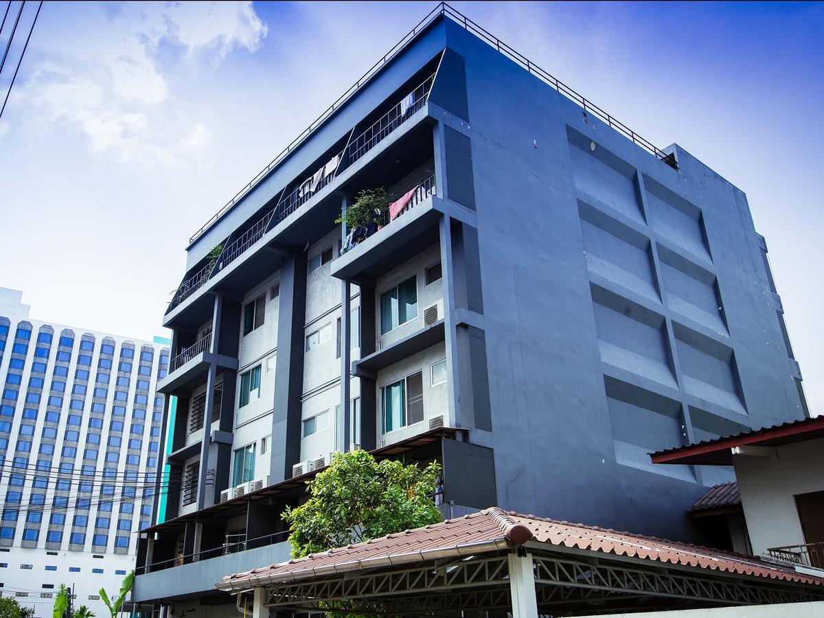 Five Stars Ratchada 19 Hostel Bangkok Luaran gambar