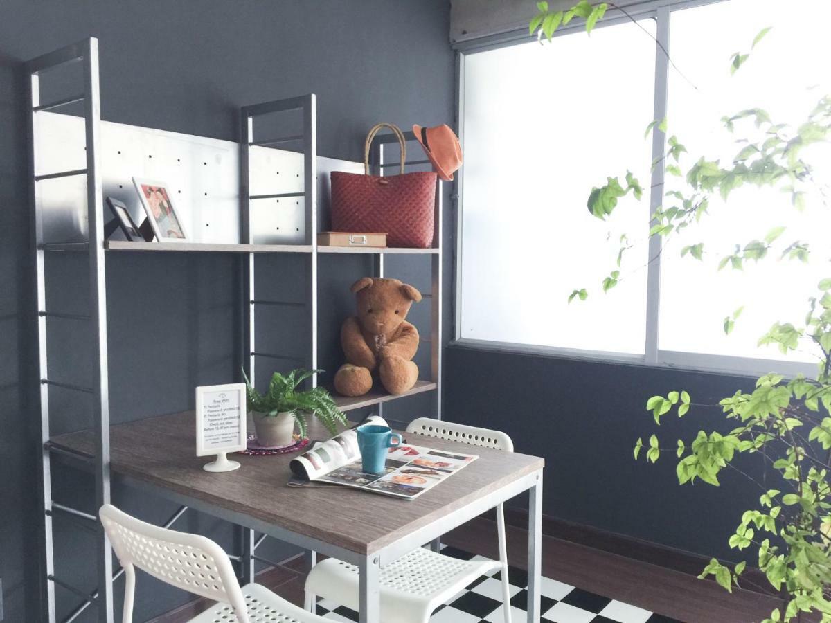 Five Stars Ratchada 19 Hostel Bangkok Luaran gambar