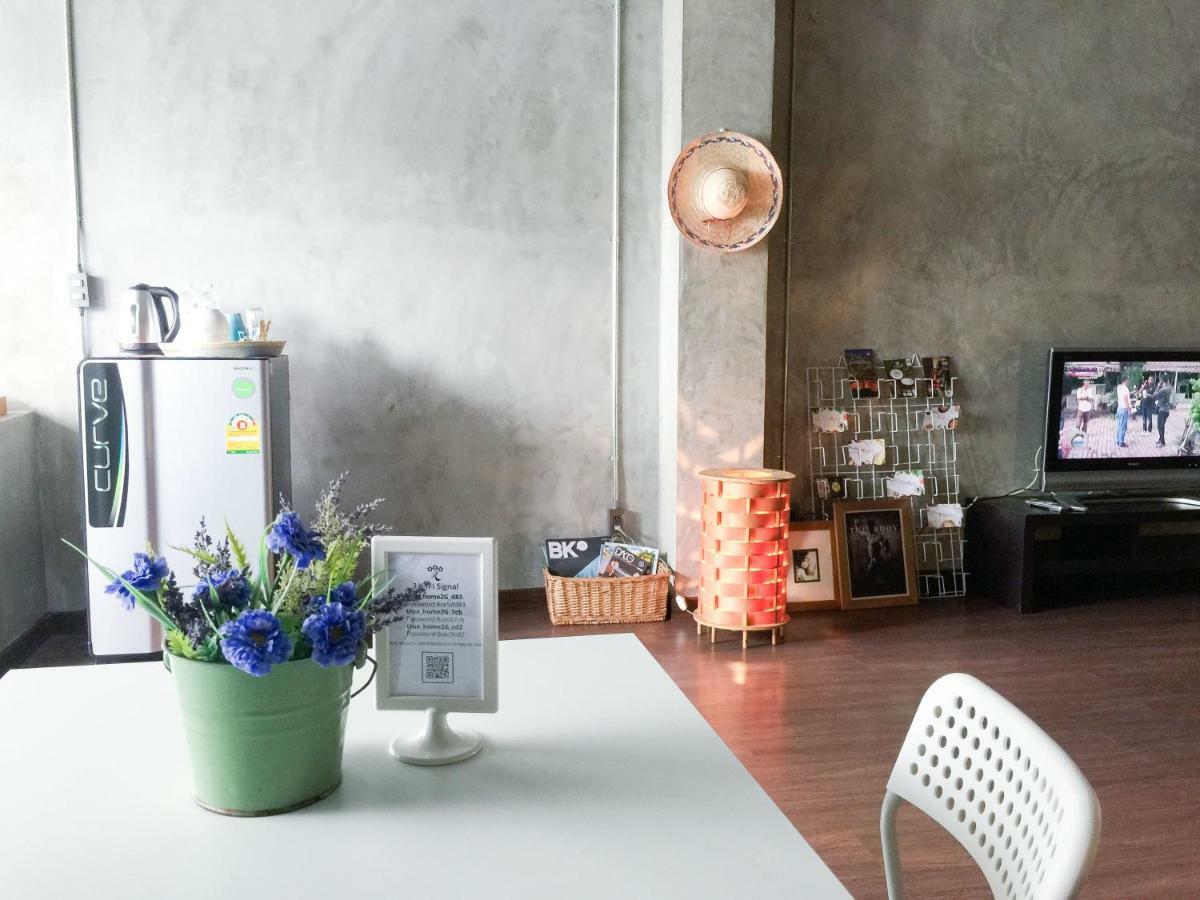 Five Stars Ratchada 19 Hostel Bangkok Luaran gambar